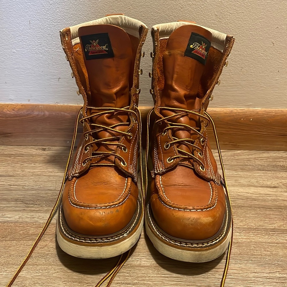 Men's 8" Thorogood Boots (U.S.A.) 814-4201
Size 8.5D
